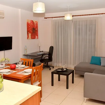 Monika Court 302 * Limisso