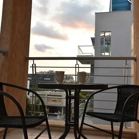 Appartement Monika Court 302 *